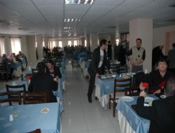 Öğretmenler ücrette adalet istiyor